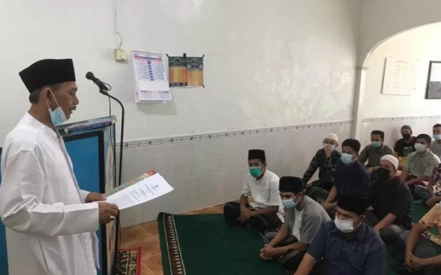 Kepala Rutan Kelas II B Maninjau, Desrianto membacakan sambutan Menteri Hukum dan HAM,