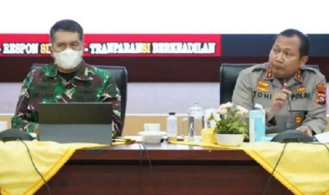 polda-smbar-dan-korem-032-wirabraja-evaluasi-pembatasan-kegiatan-masyarakat-di-sumbar-