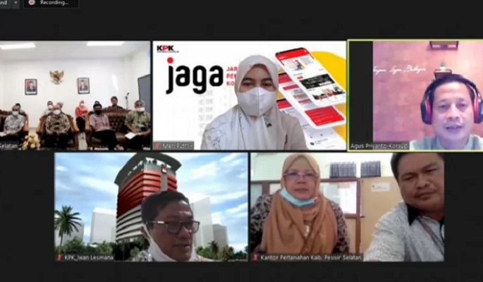 KPK menggelar rapat koordinasi dengan Pemkab Pesisir Selatan secara daring terkait program pemberantasan korupsi