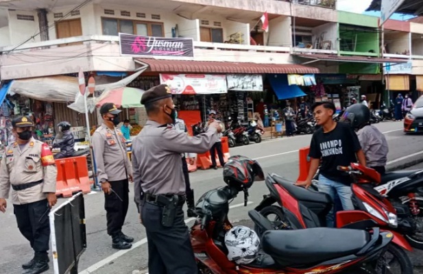 Operasi yustisi di Kota Padang Panjang.